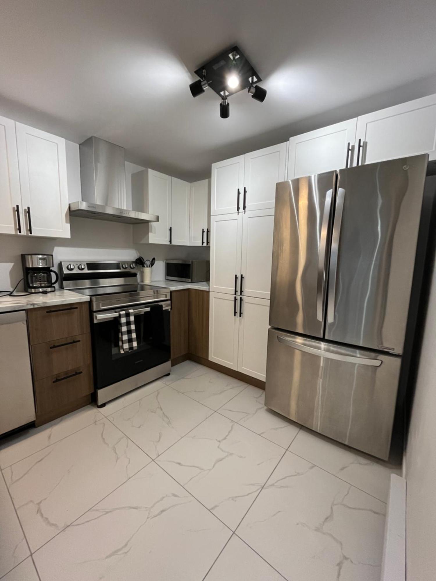 Luxuria, Unique En Ville Drummondville Buitenkant foto